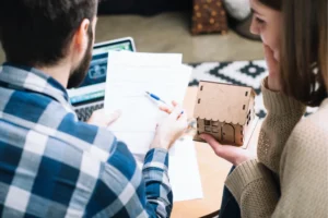 Property buying checklist and property agreement questions for homebuyers